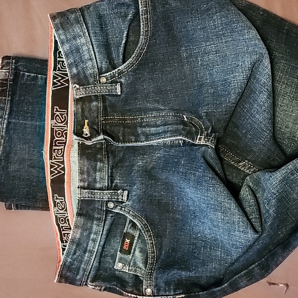 NWOT Wrangler Blue Denim Jeans, 20x style 02 Slim - Picture 2 of 8